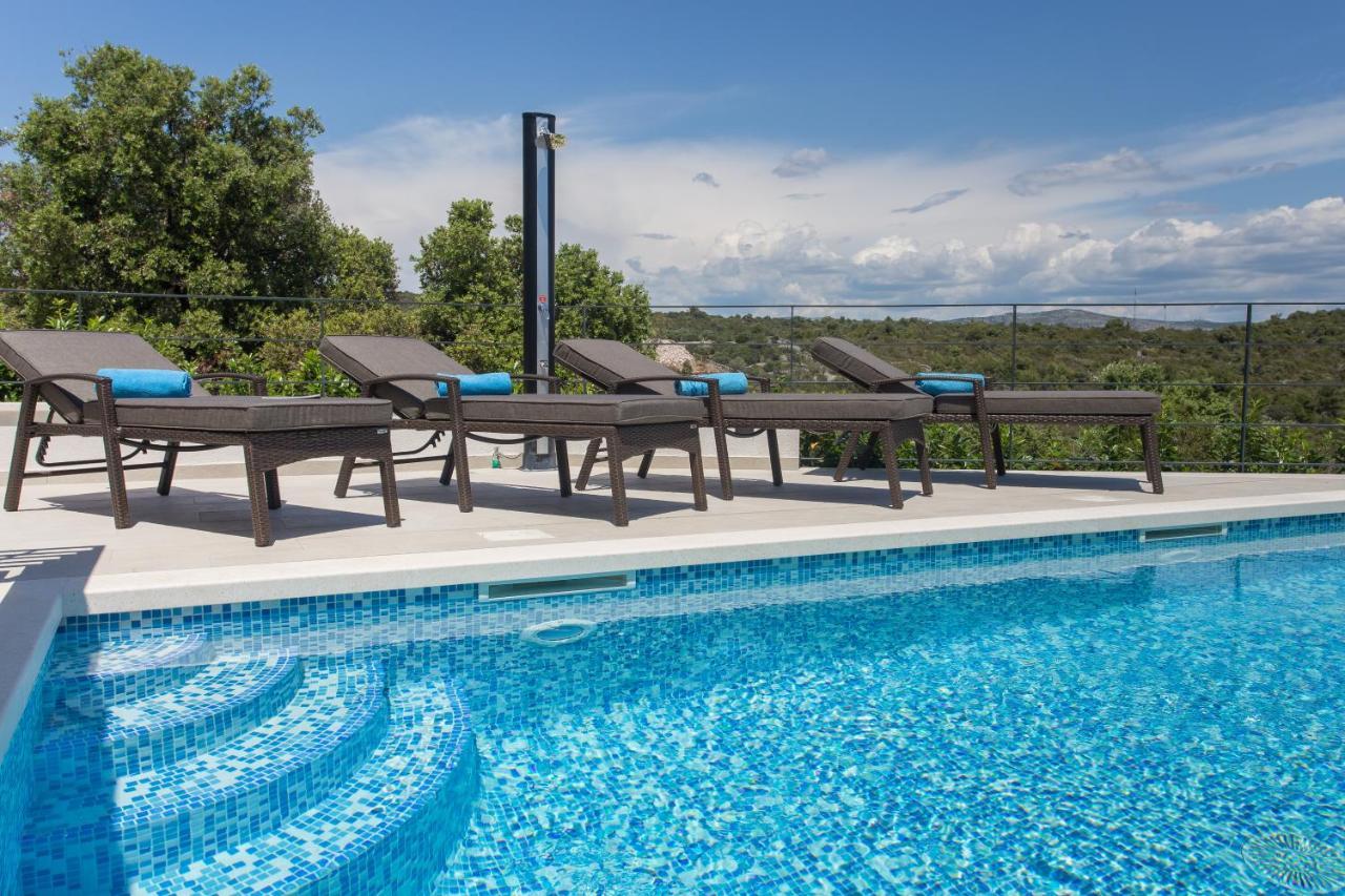 View Villas Collection Vinisce Exterior photo